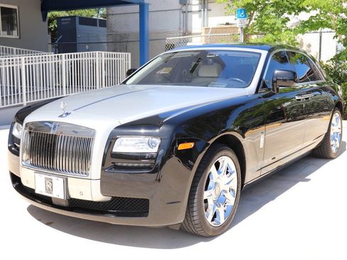 Used 2010 Rolls-Royce Ghost image 1