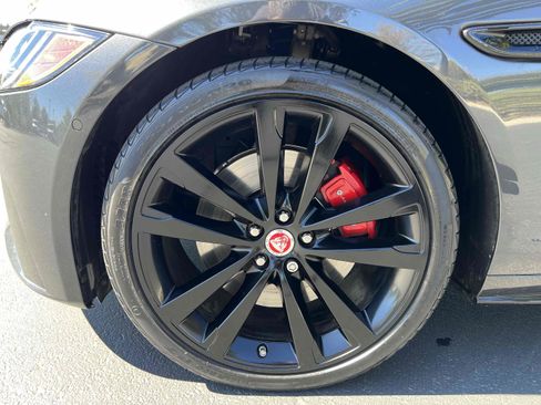 Used 2017 Jaguar XF S image 87