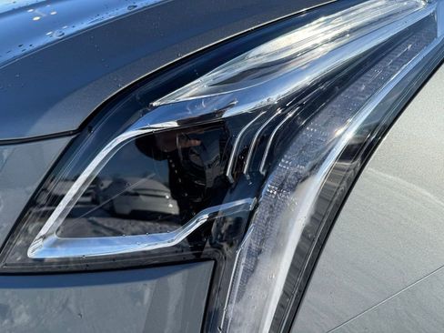 Certified 2024 Cadillac XT5 Sportv w/ Technology Package image 9