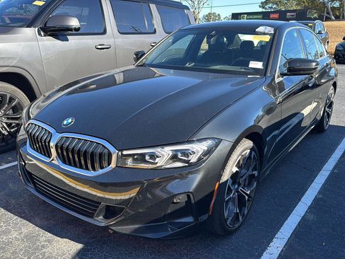 Used 2025 BMW 330i Sedan image 2