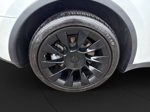 Used 2020 Tesla Model Y Long Range AWD/4WD image 23