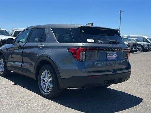 New 2026 Ford Explorer Active RWD image 5