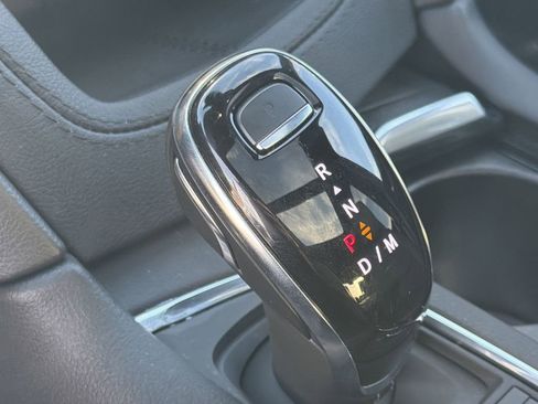 Certified 2025 Cadillac XT6 Sport w/ Platinum Package image 16