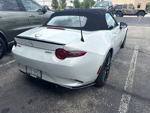 Used 2016 MAZDA MX-5 Miata Club w/ Brembo/BBS Package RWD image 3