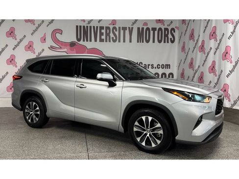 Used 2022 Toyota Highlander XLE image 5