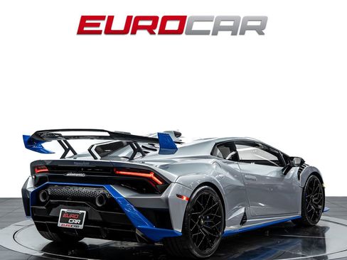 Used 2023 Lamborghini Huracan STO RWD image 5