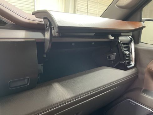 Used 2024 GMC Sierra 1500 Denali w/ Technology Package image 26