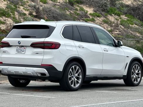 Certified 2023 BMW X5 xDrive45e w/ Climate Comfort Package image 2