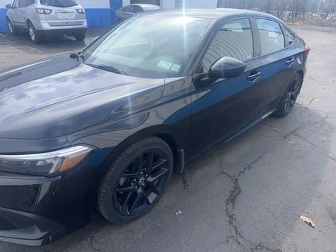 Used 2023 Honda Civic Sport image 4