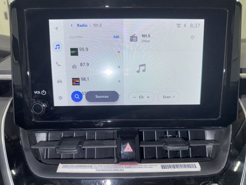 Used 2024 Toyota Corolla LE image 19