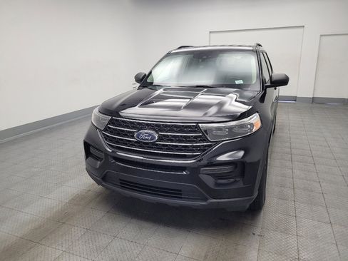 Used 2021 Ford Explorer XLT AWD/4WD image 15