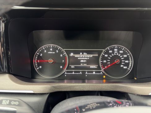 Used 2023 Kia Sorento EX w/ Panoramic Sunroof Package image 19