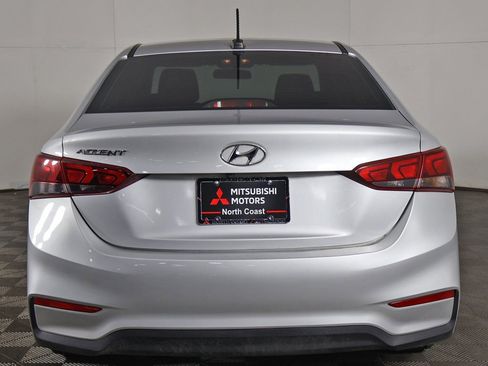 Used 2022 Hyundai Accent SEL image 9