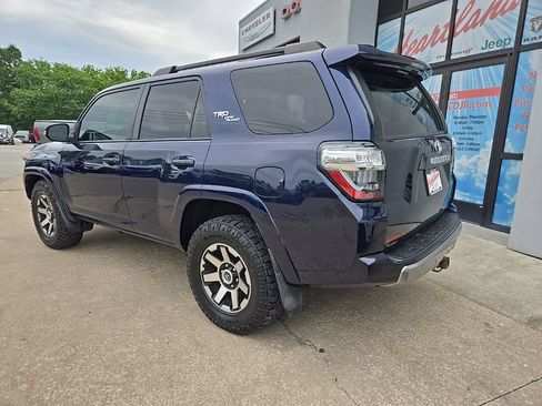 Used 2020 Toyota 4Runner TRD Off-Road Premium w/ Moonroof Package AWD/4WD image 9