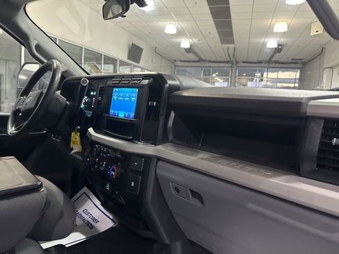 Used 2023 Ford F250 XL w/ XL Driver Assist Package AWD/4WD image 37