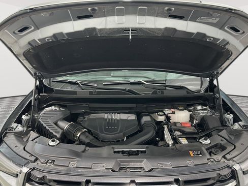 Used 2025 GMC Acadia Elevation w/ Elevation Premium Package image 28