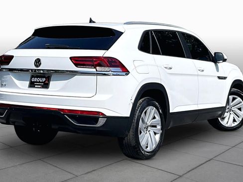 Certified 2023 Volkswagen Atlas Cross Sport SE w/ Panoramic Sunroof Package FWD image 13