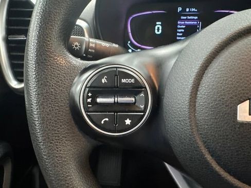 Used 2024 Kia Soul LX w/ Option Group 015 FWD image 12