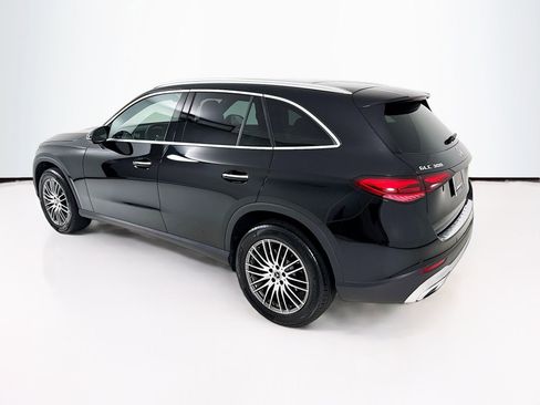 Used 2026 Mercedes-Benz GLC 300 image 6
