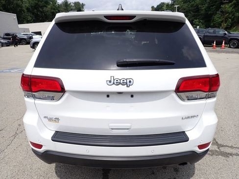 Used 2021 Jeep Grand Cherokee Laredo AWD/4WD image 5