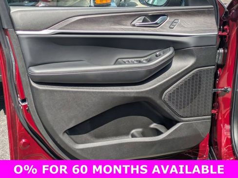 New 2025 Jeep Grand Cherokee Limited w/ Trailer Tow Package image 12