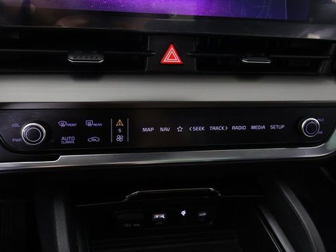 Used 2024 Kia Sportage EX w/ EX Premium Package image 49