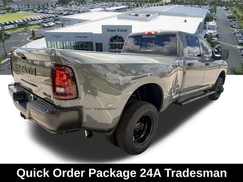 New 2026 RAM 3500 Tradesman AWD/4WD image 4