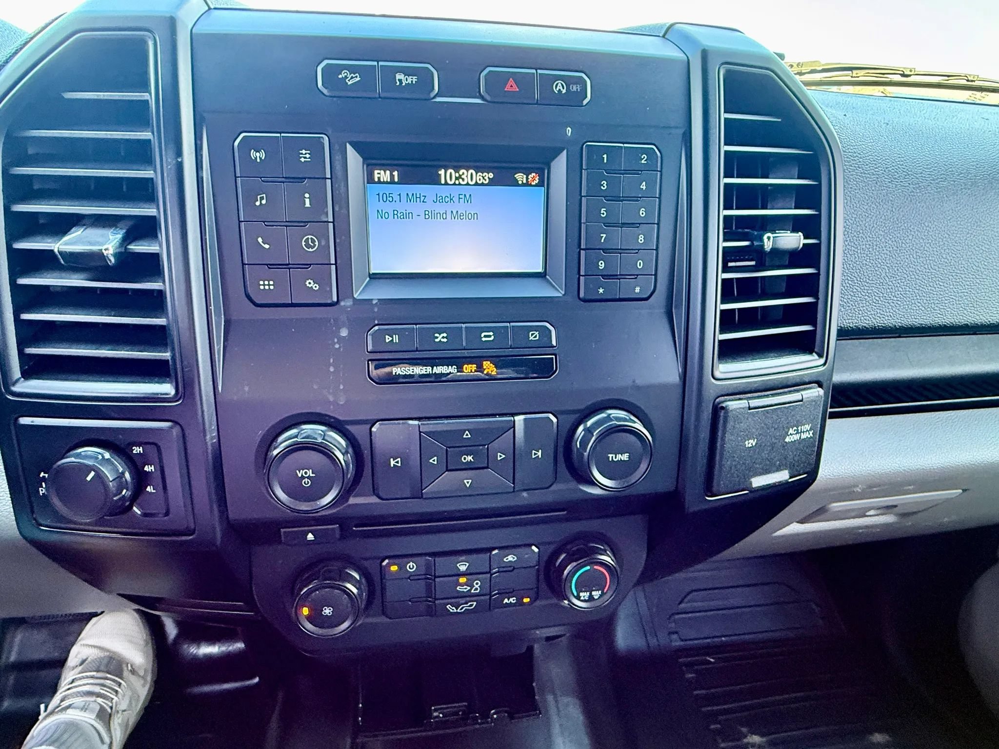 Used 2018 Ford F150 XL w/ Equipment Group 101A Mid AWD/4WD image 11
