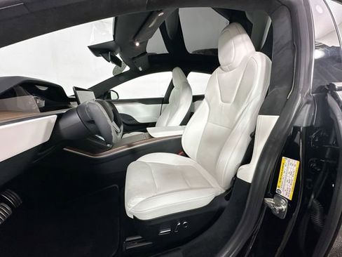 Used 2022 Tesla Model S image 11