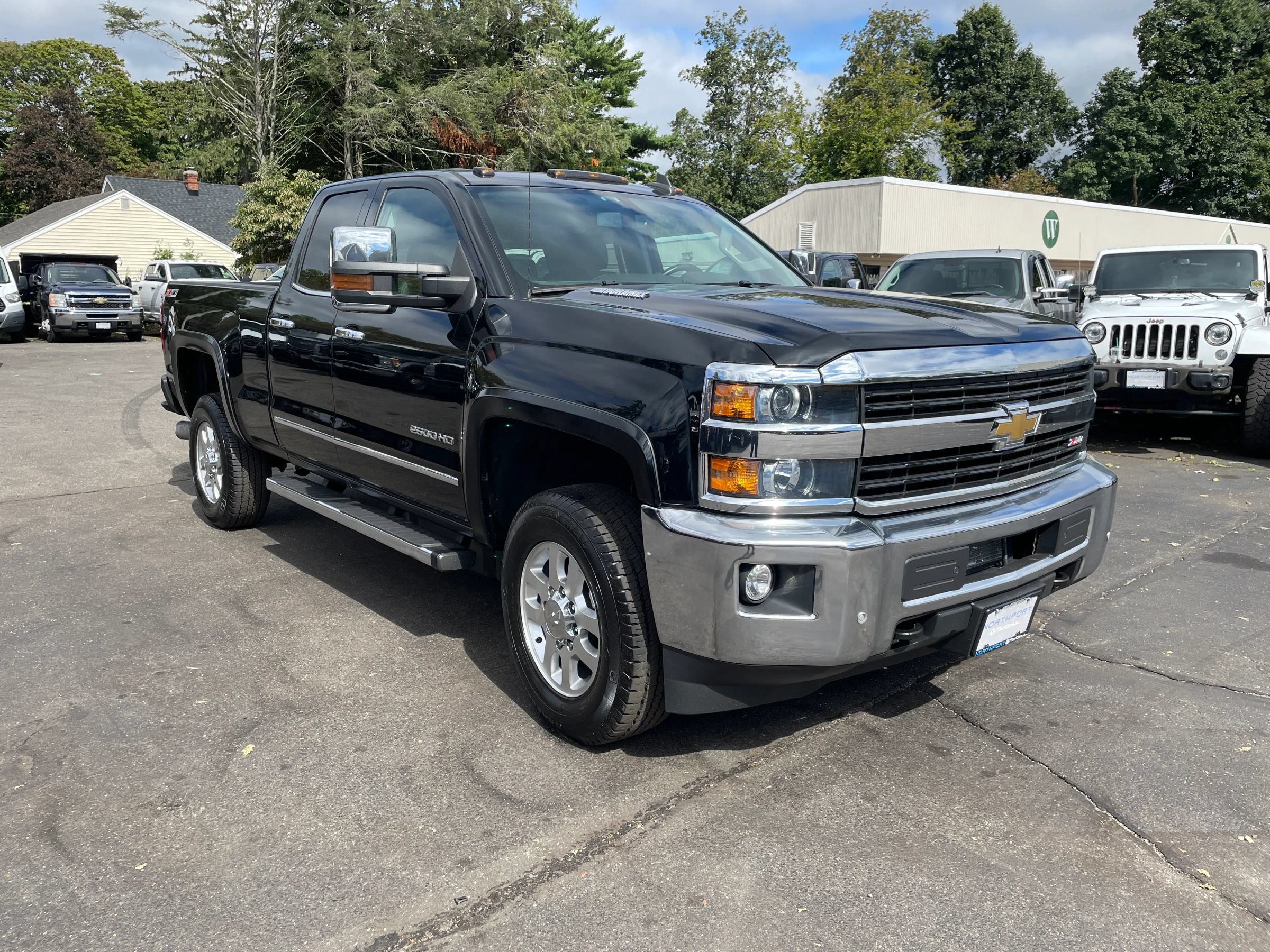 Used 2015 Chevrolet Silverado 2500 LTZ w/ LTZ Plus Package AWD/4WD image 7