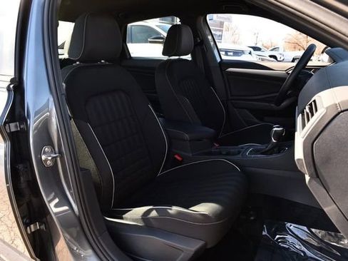 Used 2024 Volkswagen Jetta Sport image 20