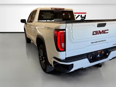 Used 2020 GMC Sierra 1500 AT4 w/ AT4 Premium Package image 5