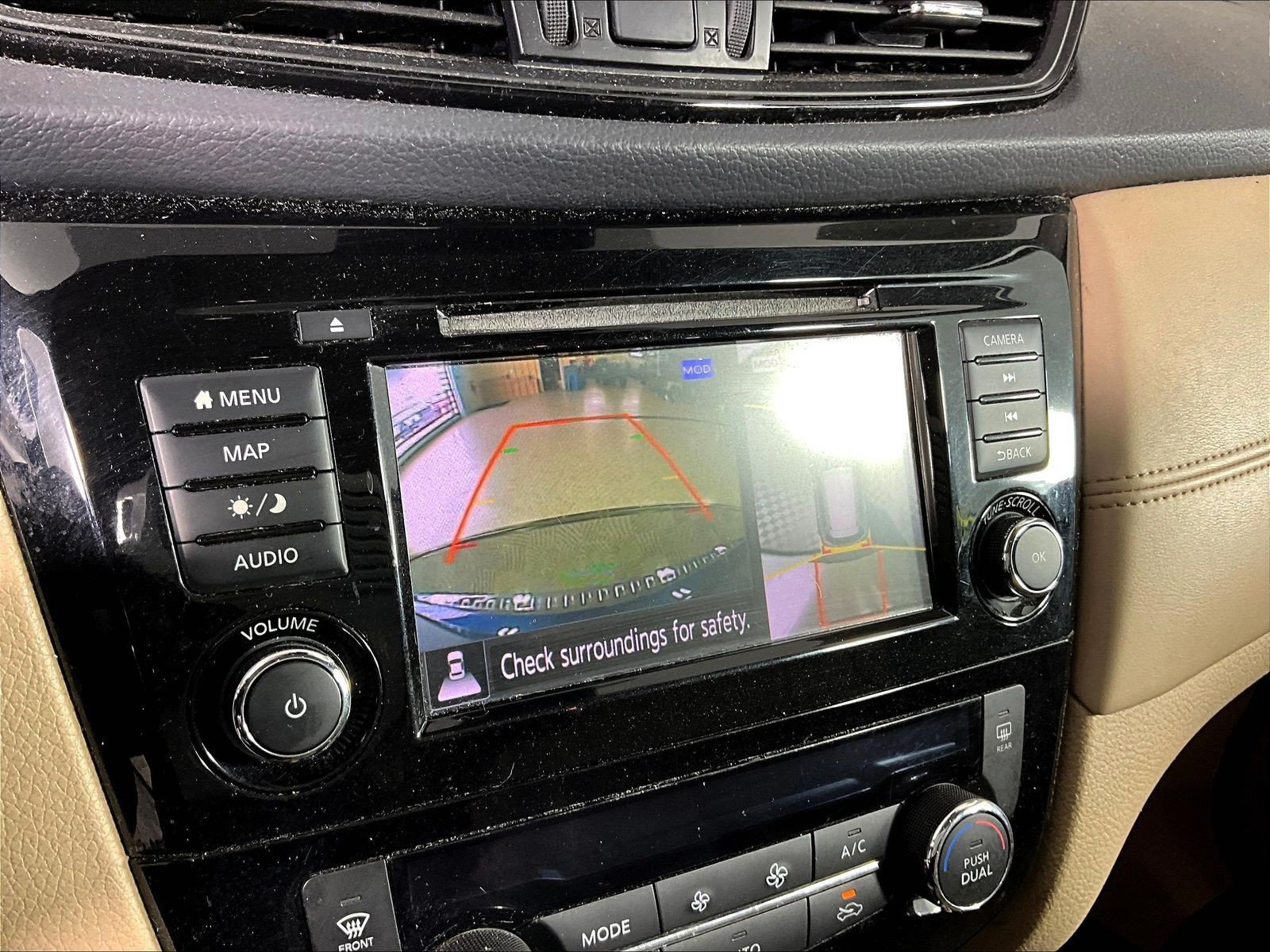 Used 2018 Nissan Rogue SL w/ Premium Package AWD/4WD image 13