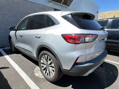 Used 2020 Ford Escape Titanium AWD/4WD image 3