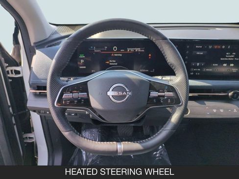 Used 2023 Nissan Ariya AWD/4WD image 12