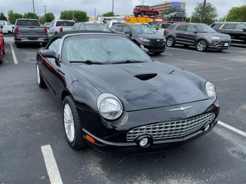 Used 2004 Ford Thunderbird image 4