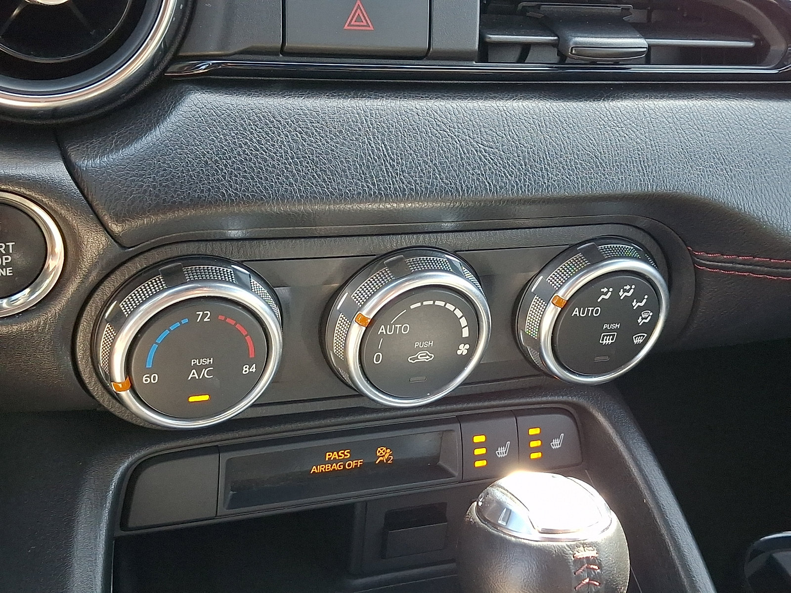Used 2016 MAZDA MX-5 Miata Grand Touring RWD image 17