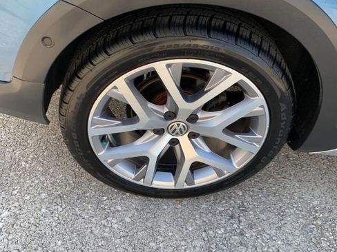 Used 2018 Volkswagen Golf Alltrack SE image 12