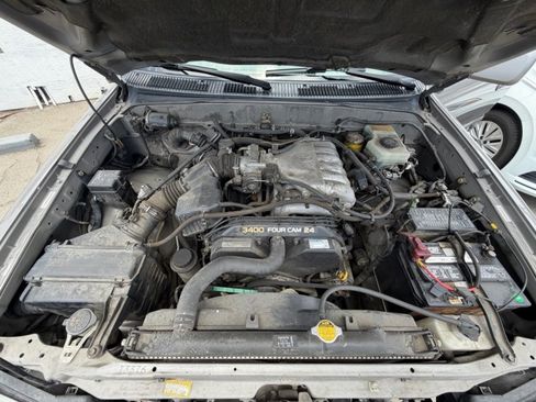 Used 2001 Toyota 4Runner SR5 AWD/4WD image 17