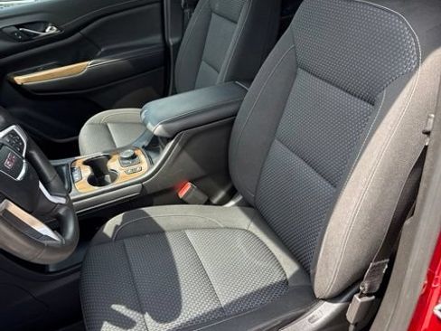 Used 2023 GMC Acadia SLE w/ Driver Convenience Package AWD/4WD image 9