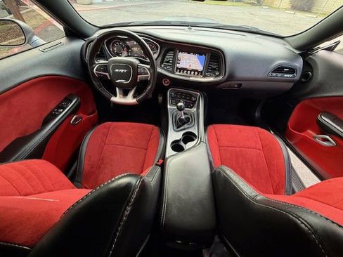 Used 2015 Dodge Challenger SRT w/ Technology Group image 6