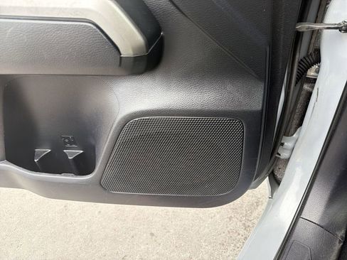 Used 2019 Toyota Tacoma SR5 image 21