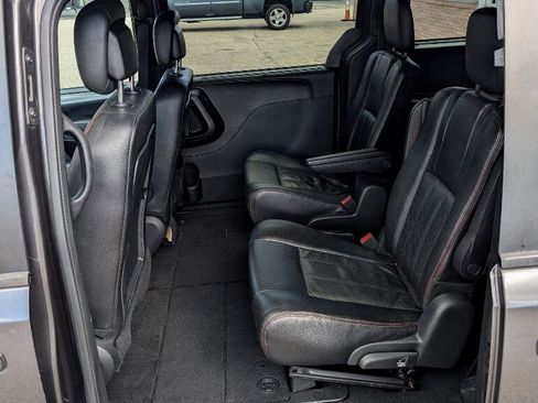 Used 2019 Dodge Grand Caravan GT image 13