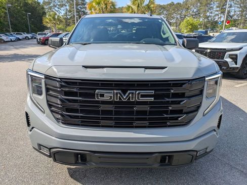 Used 2024 GMC Sierra 1500 Elevation w/ LPO, Elevation Black Package image 9