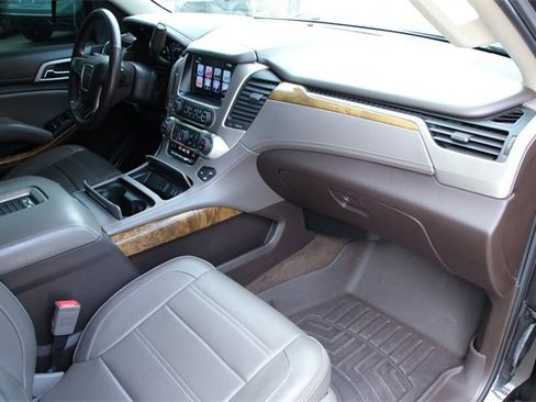 Used 2017 GMC Yukon Denali w/ Open Road Package image 28