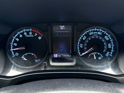 Used 2020 Toyota Tacoma TRD Sport w/ Technology Package AWD/4WD image 20