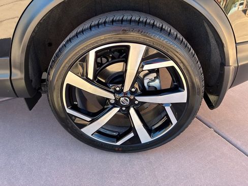 Used 2022 Nissan Rogue Sport SL w/ Premium Package image 37