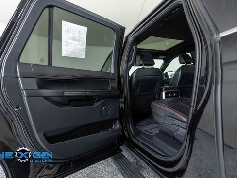 Used 2022 Ford Expedition Max Limited AWD/4WD image 24