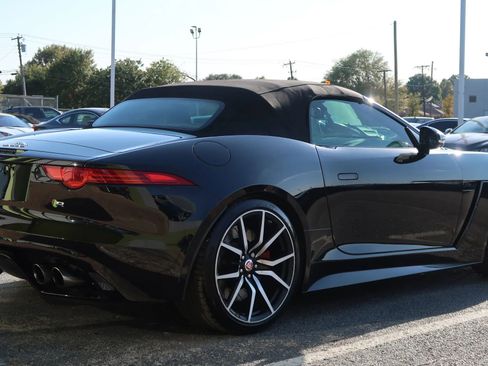 Used 2016 Jaguar F-TYPE R image 14
