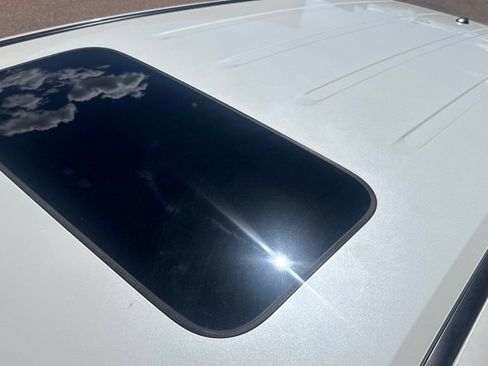 Used 2017 Honda Pilot EX-L image 11
